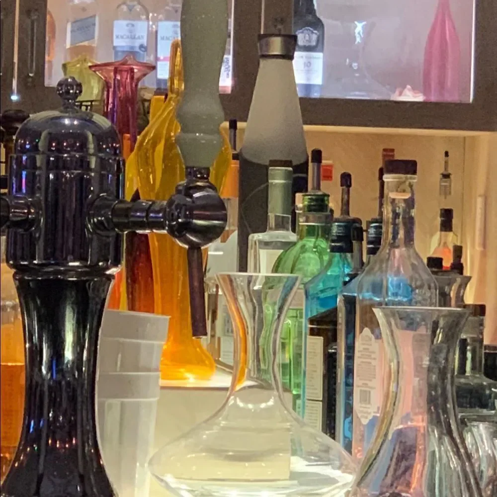 Epic Wine Spirits Party Supplies Classique Wine Decanter 54 Fl Oz Clear Glass